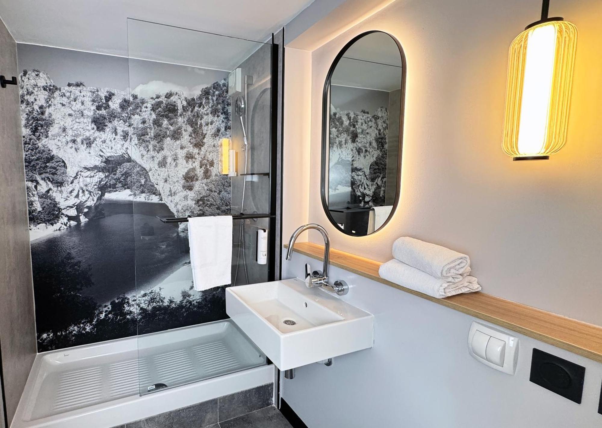 Campanile Limoges Nord Hotel Bagian luar foto