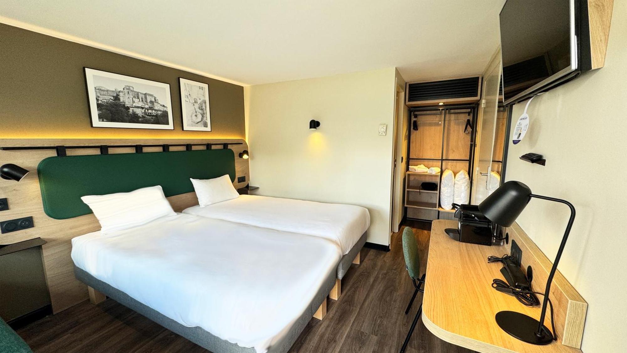 Campanile Limoges Nord Hotel Bagian luar foto
