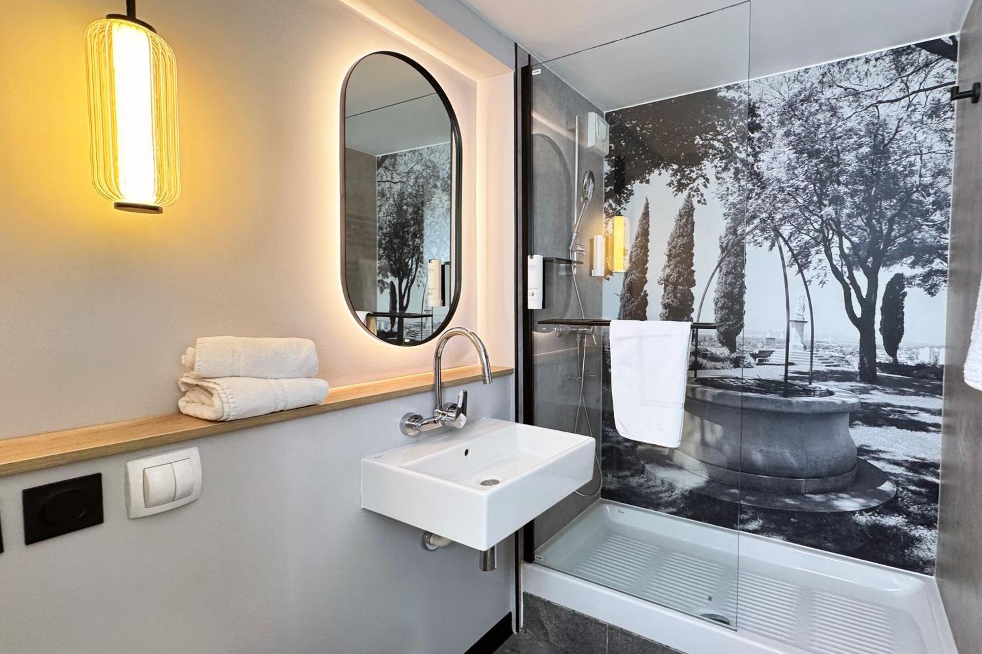 Campanile Limoges Nord Hotel Bagian luar foto