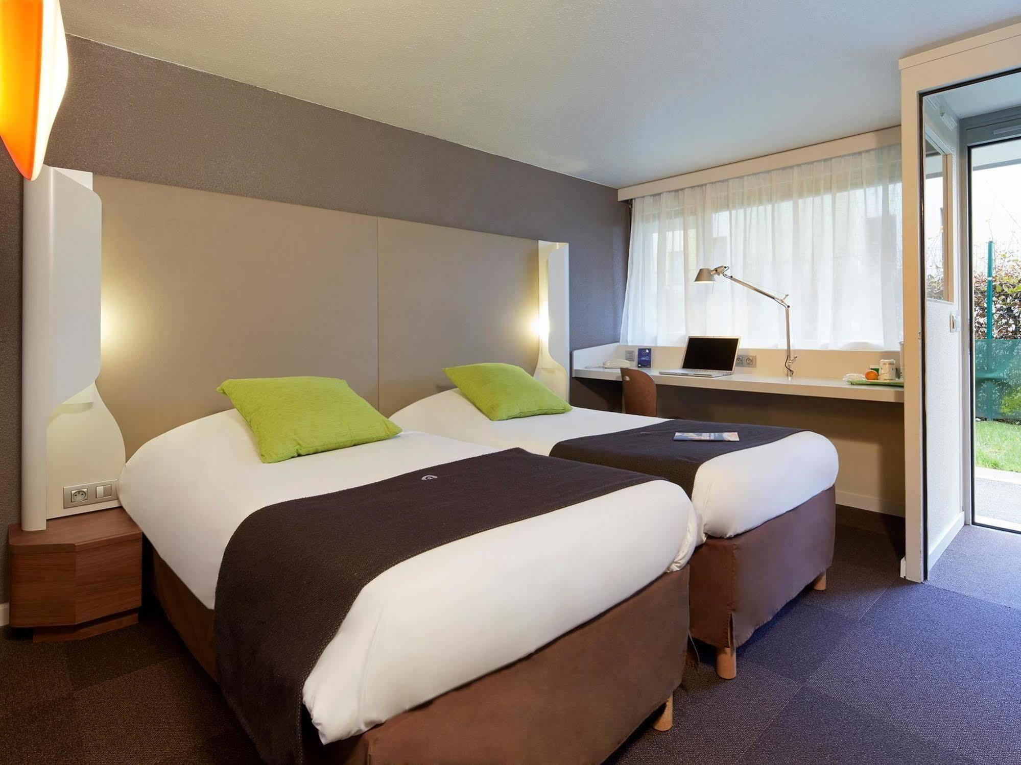 Campanile Limoges Nord Hotel Bagian luar foto